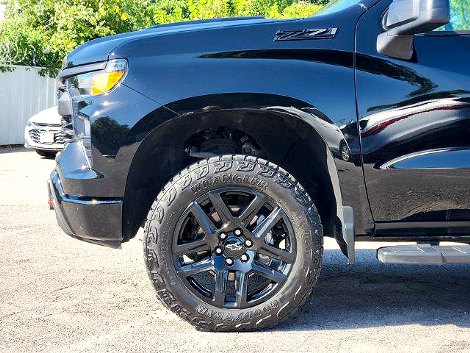 2025 Chevrolet Silverado 1500 4WD Crew Cab Short Bed Custom Trail Boss