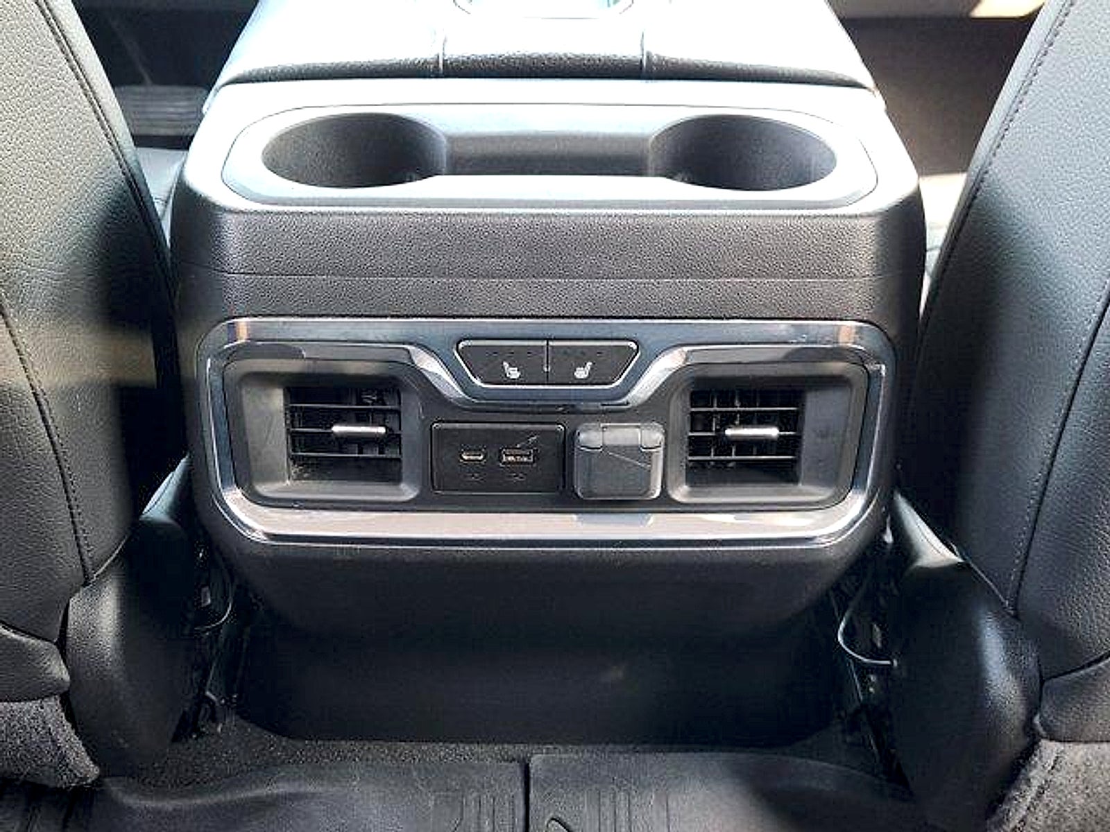 2021 GMC Sierra 1500 2WD Crew Cab Short Box Denali
