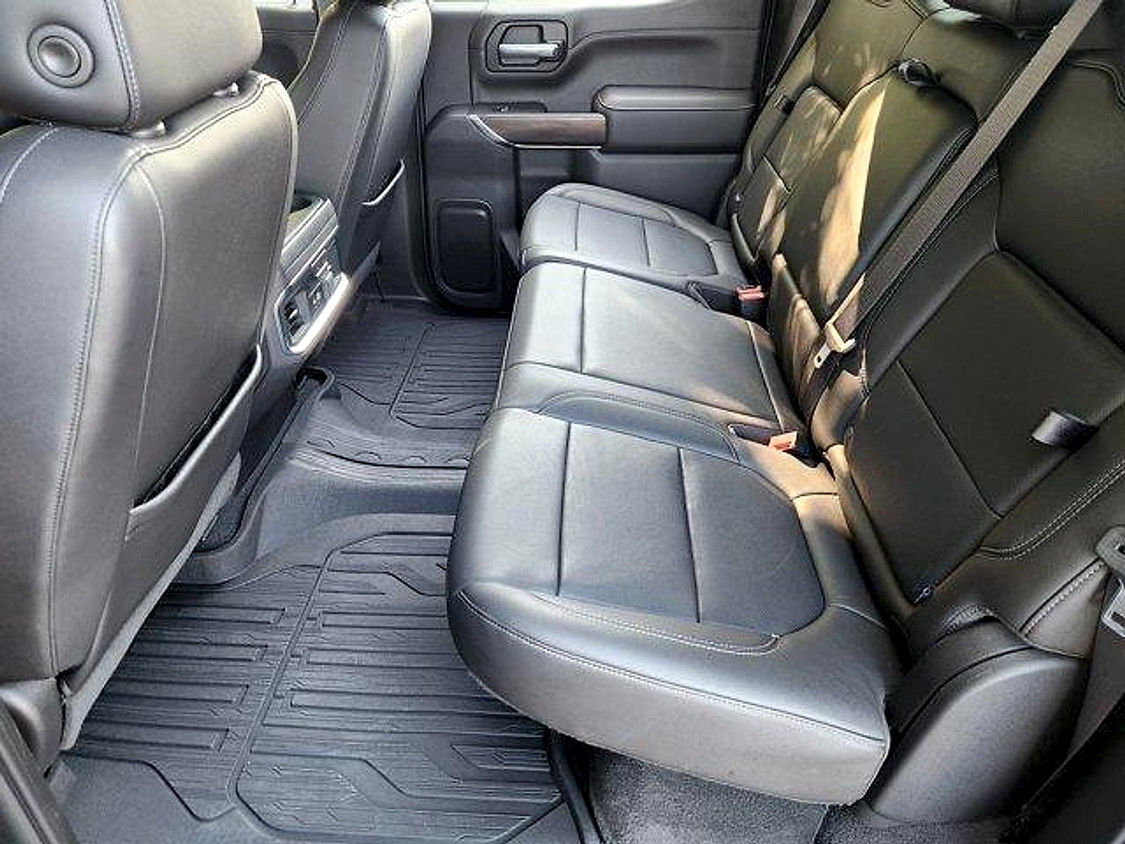 2021 GMC Sierra 1500 4WD Crew Cab Short Box SLT