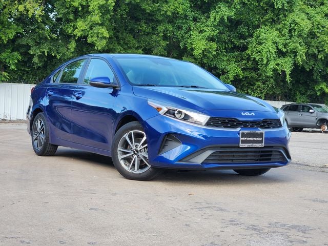 2022 Kia Forte LXS AT's photo