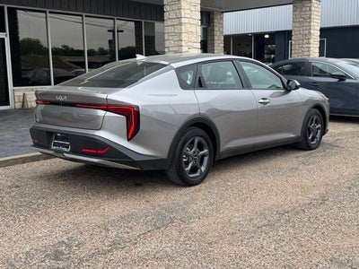 2025 Kia K4 LXS