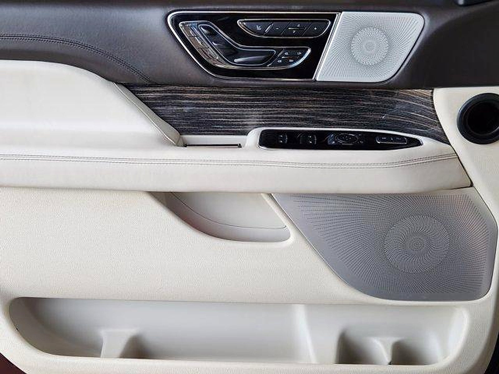 2019 Lincoln Navigator L Black Label