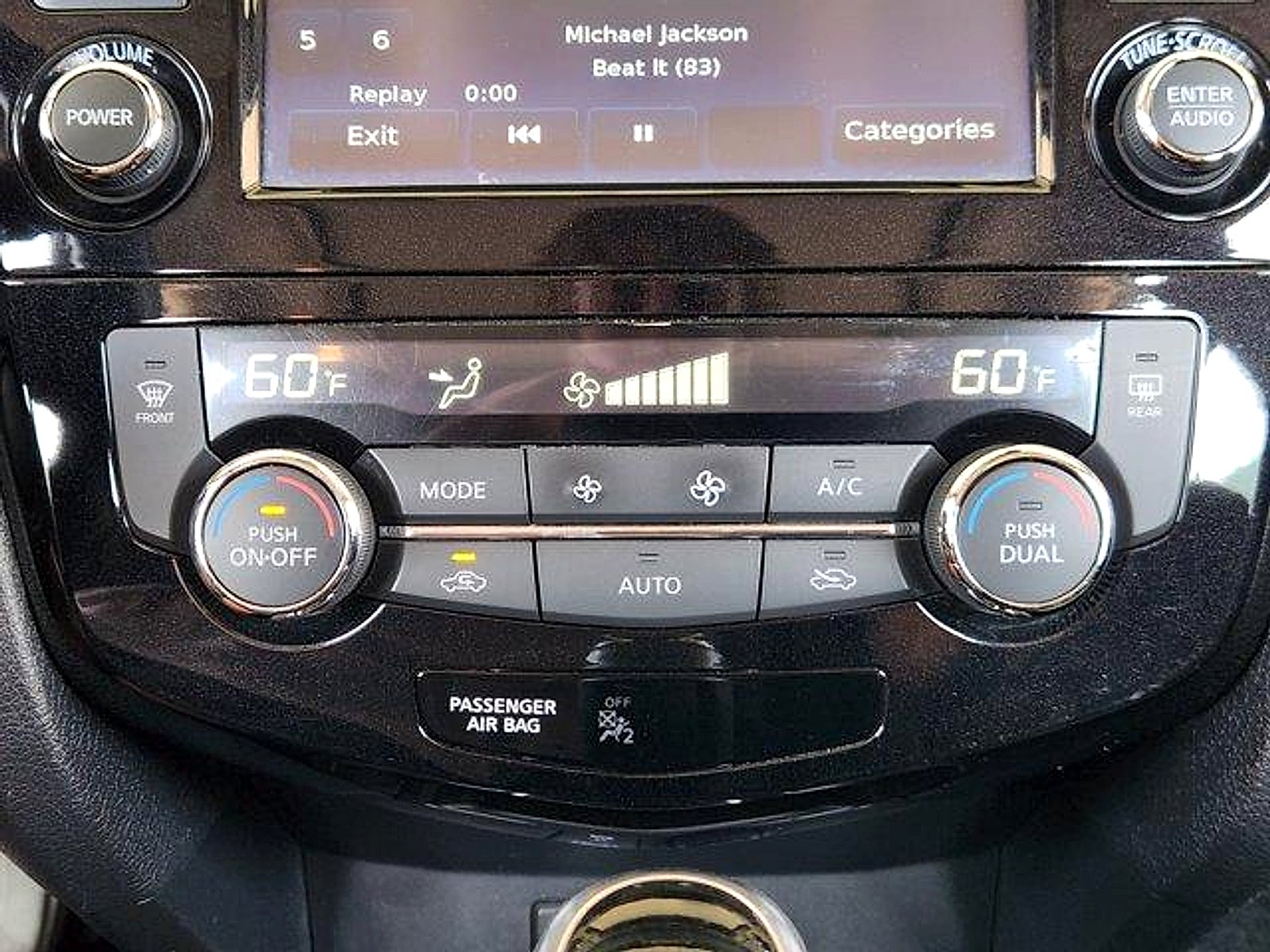 2017 Nissan Rogue SL