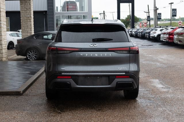 2023 INFINITI QX60 LUXE