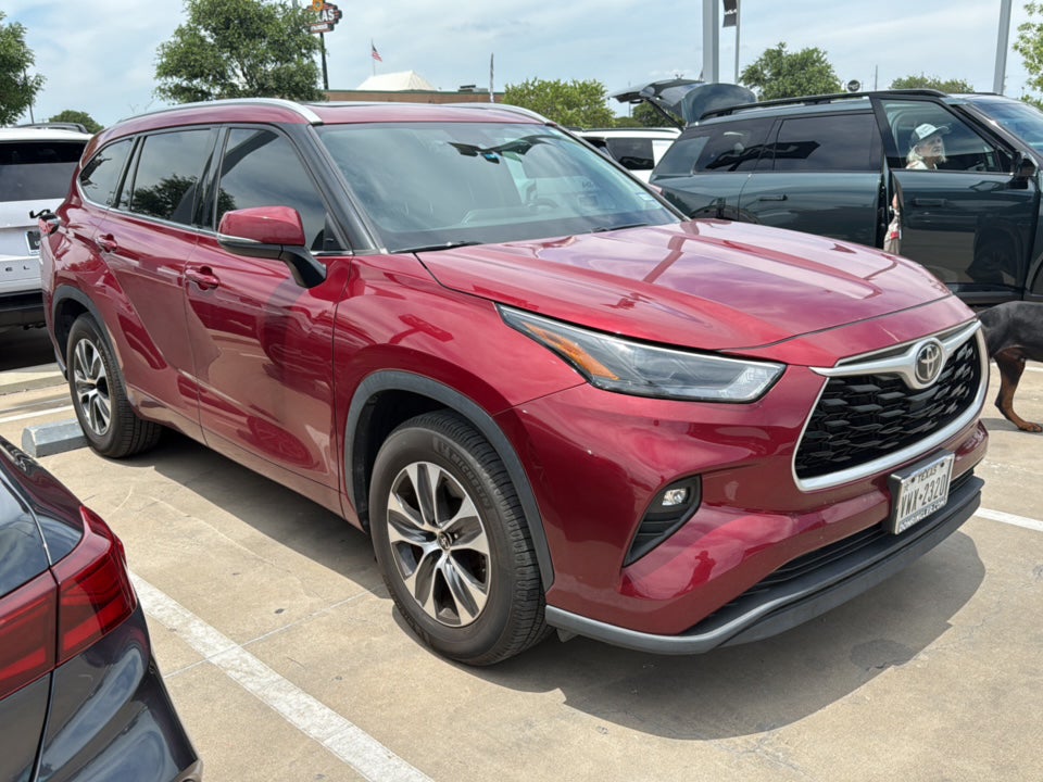 2022 Toyota Highlander XLE