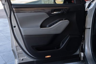 2023 Toyota Highlander Hybrid Limited