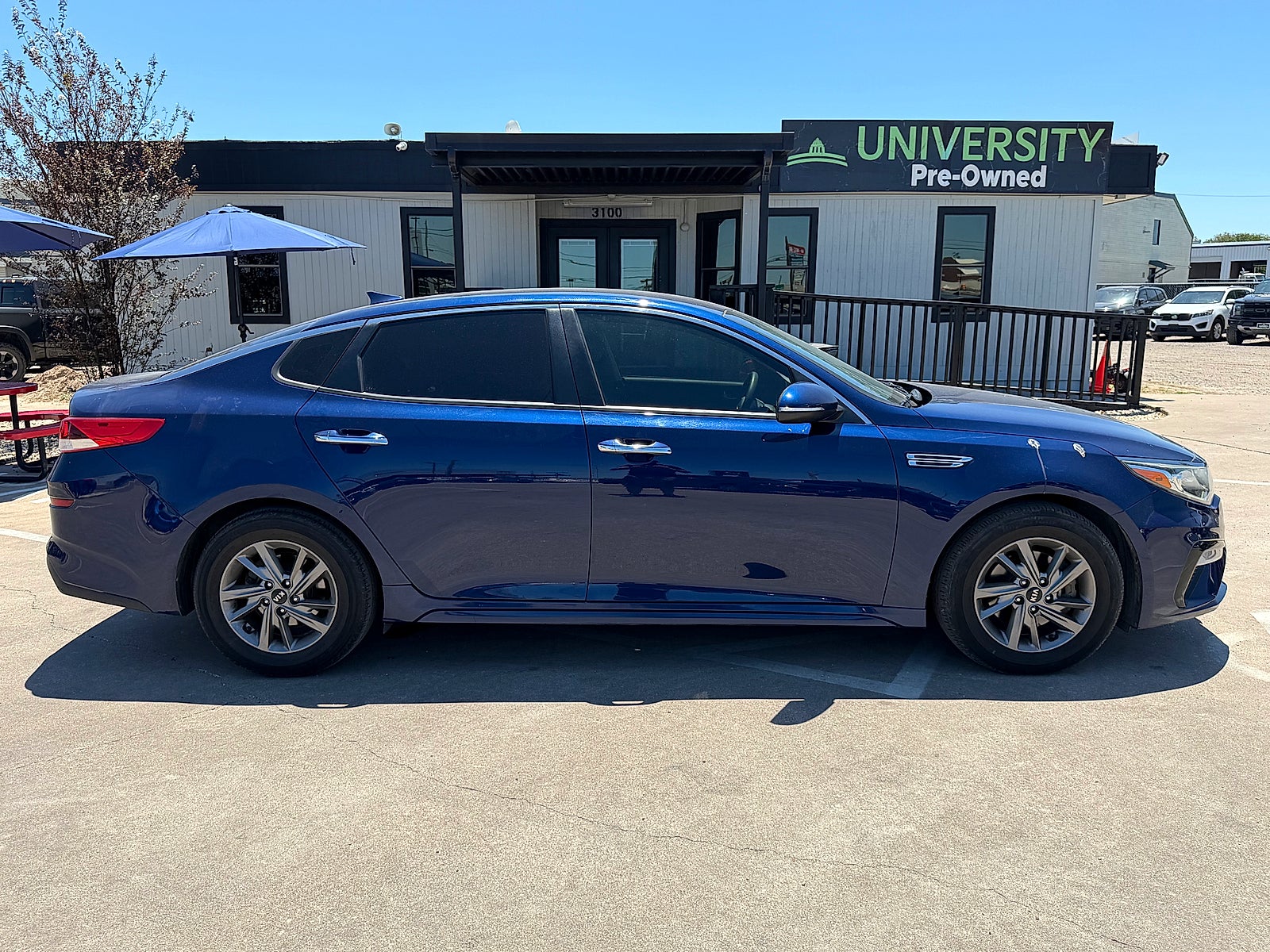 Used 2019 Kia Optima LX with VIN 5XXGT4L35KG361857 for sale in Waco, TX