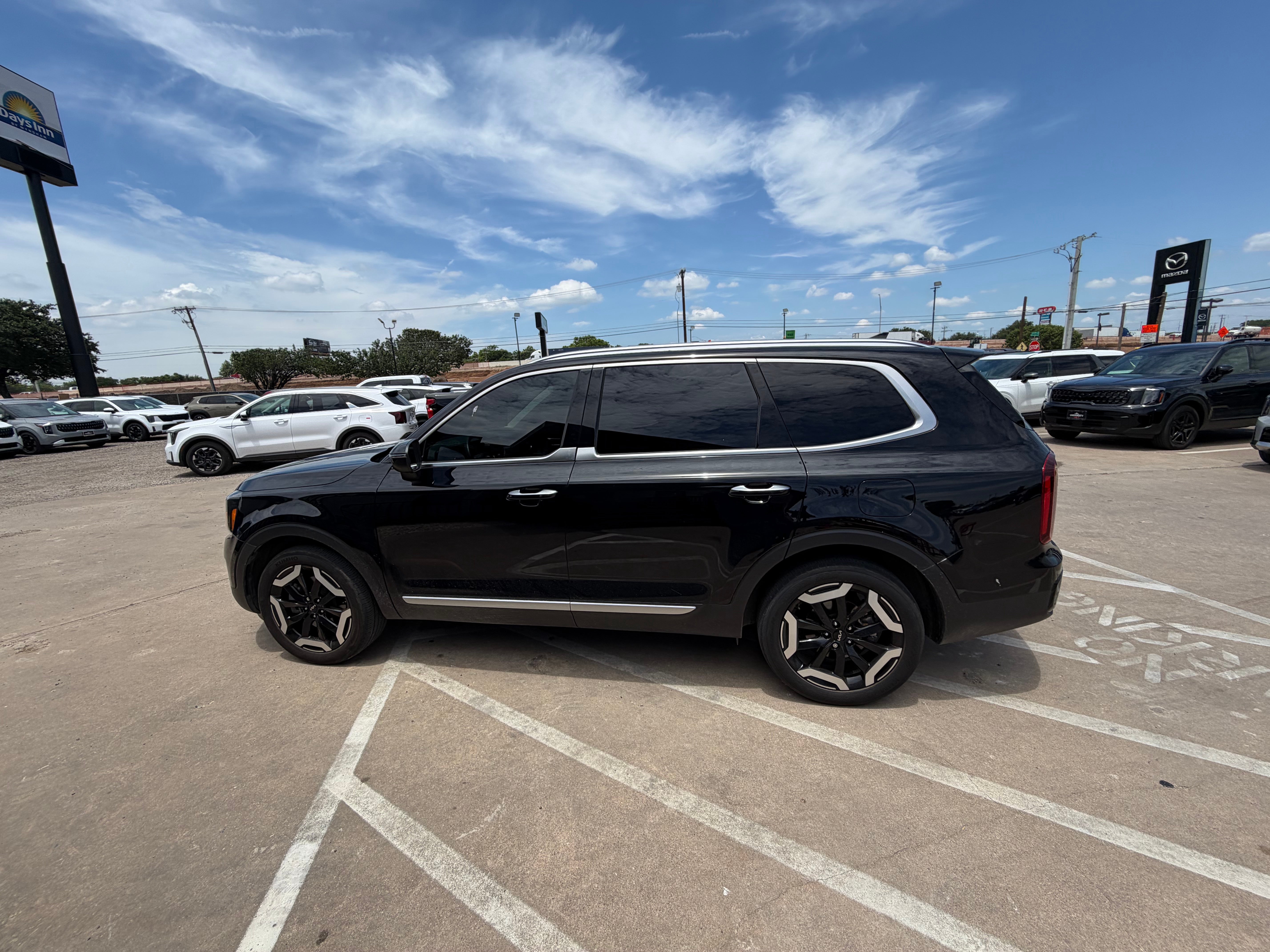 2024 Kia Telluride S