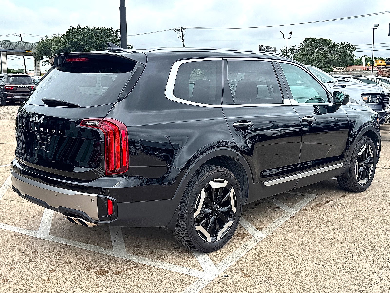 2025 Kia Telluride S