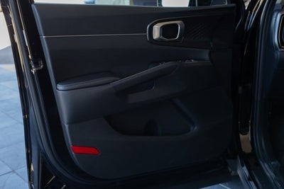 2025 Kia Sorento LX