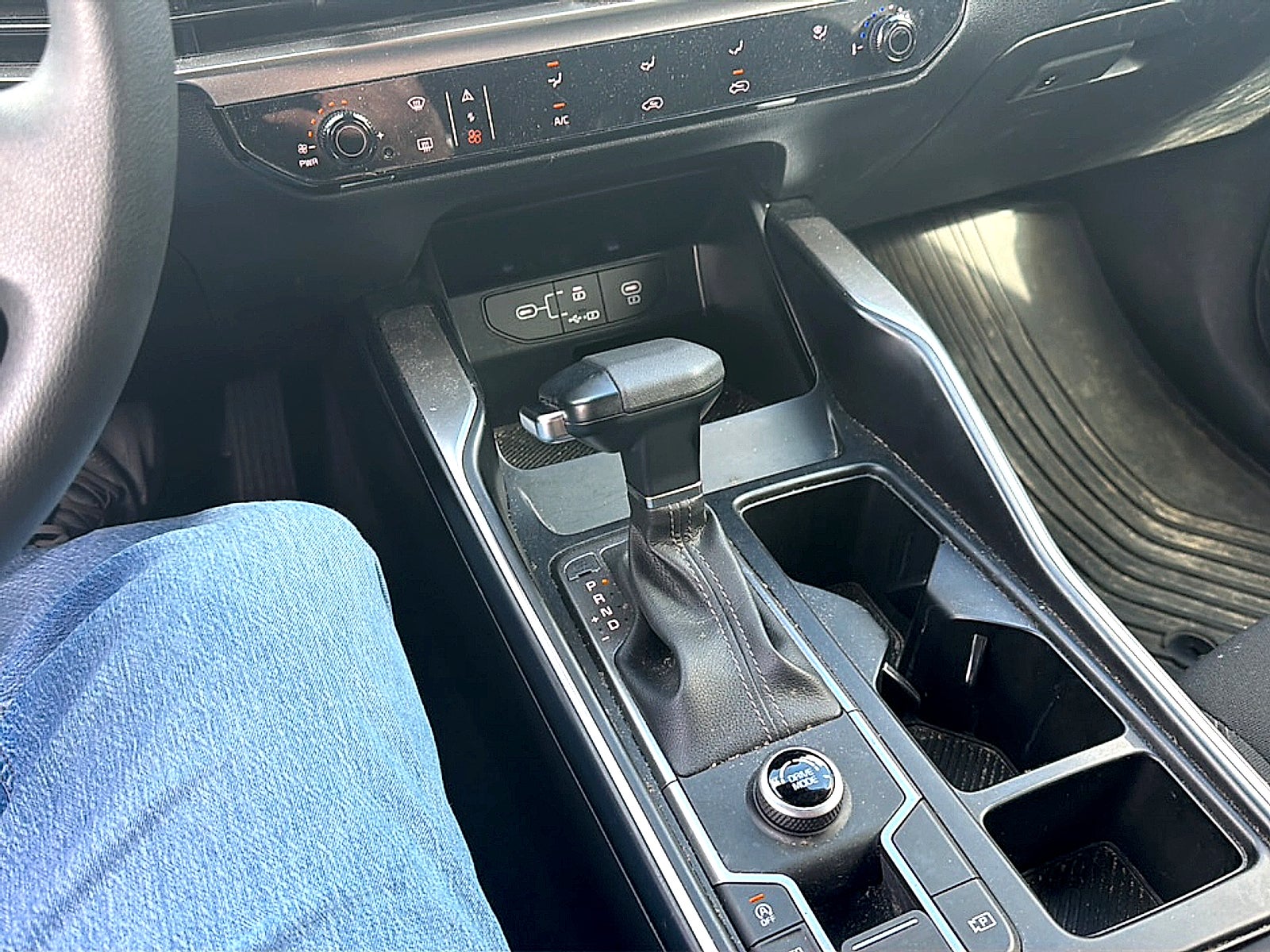 2024 Kia Sorento LX