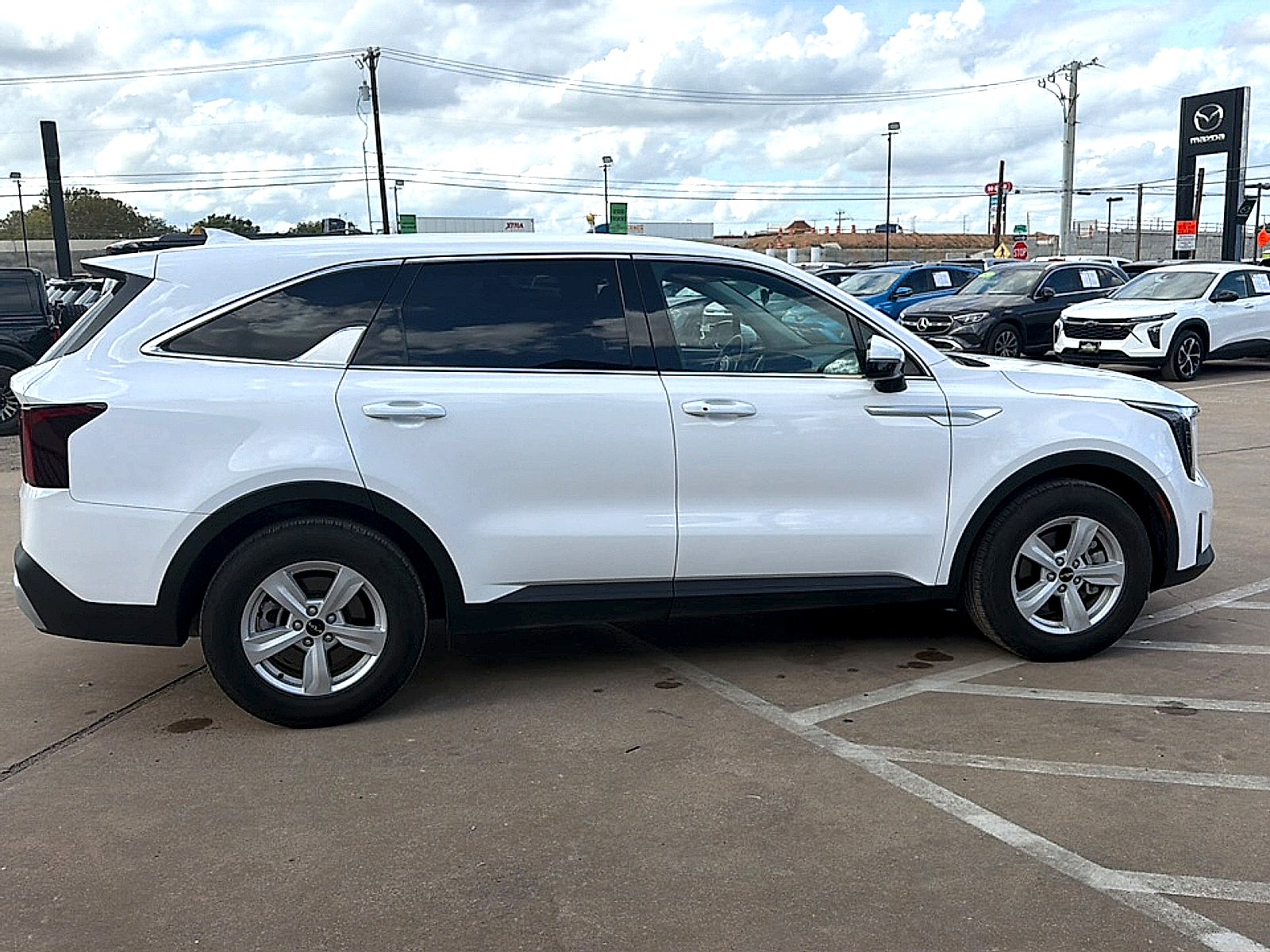 2024 Kia Sorento LX