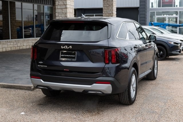 2025 Kia Sorento LX