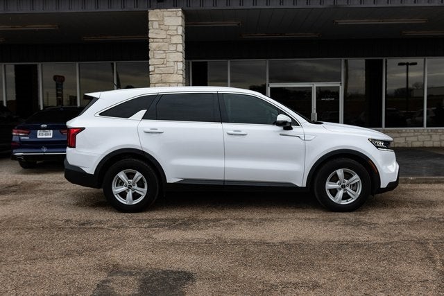 2022 Kia Sorento LX