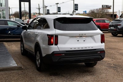 2022 Kia Sorento LX