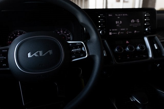 2023 Kia Sorento LX