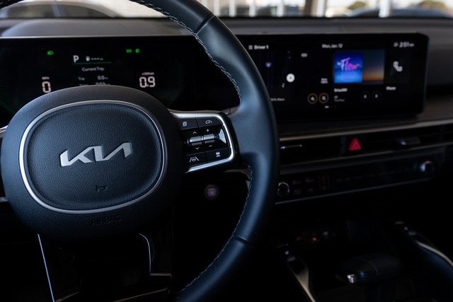2025 Kia Sorento X-Line EX