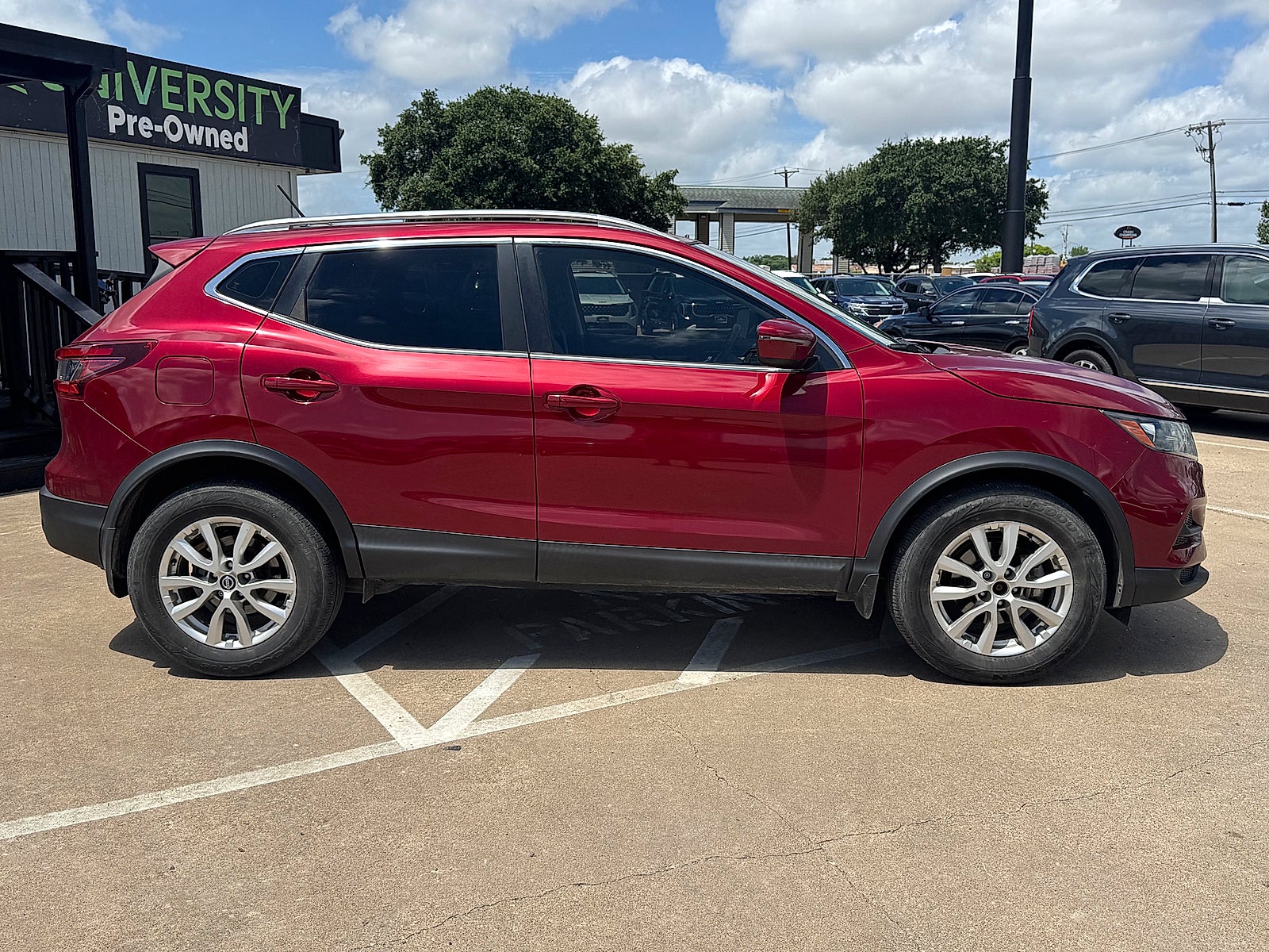 2020 Nissan Rogue Sport SV FWD Xtronic CVT