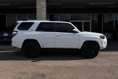 2022 Toyota 4Runner SR5