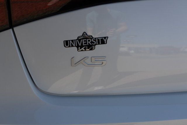 2025 Kia K5 EX