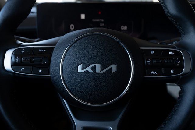2025 Kia K5 EX