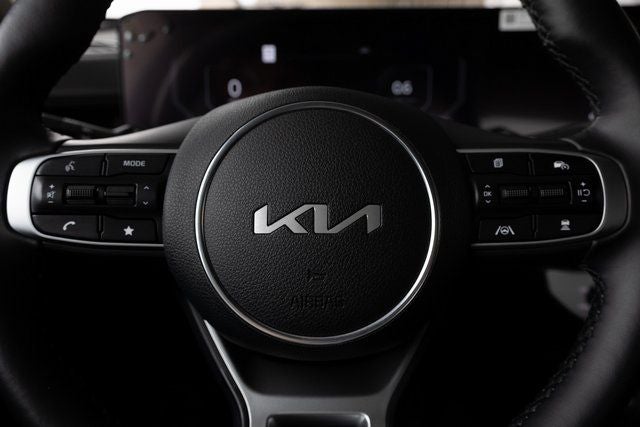 2025 Kia K5 EX