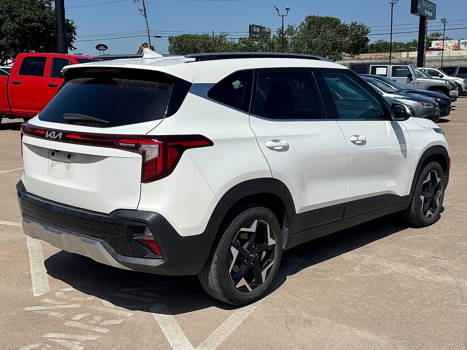 2024 Kia Seltos EX