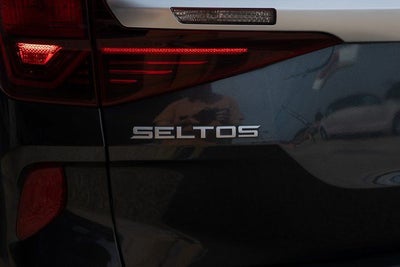 2022 Kia Seltos Nightfall