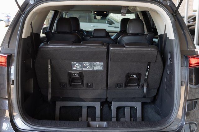 2022 Kia Carnival LXS