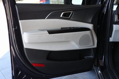 2024 Kia Carnival LX