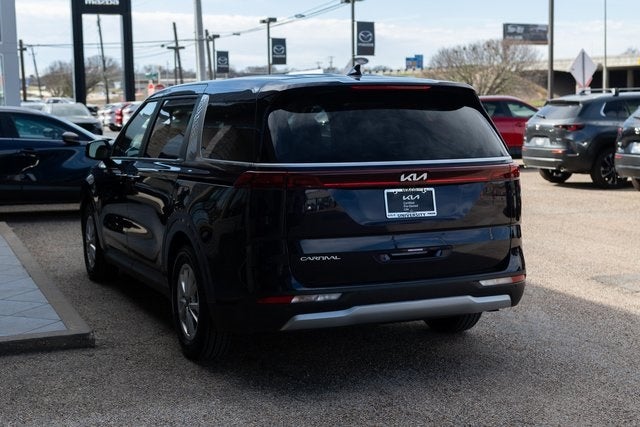 2024 Kia Carnival LX