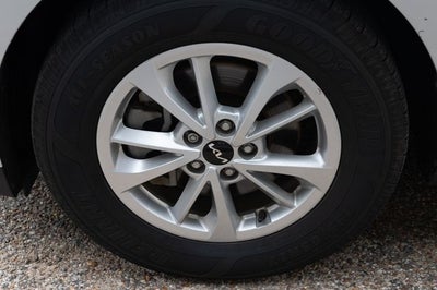 2023 Kia Carnival LX Seat Package