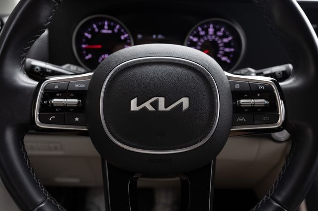 2023 Kia Carnival LX Seat Package
