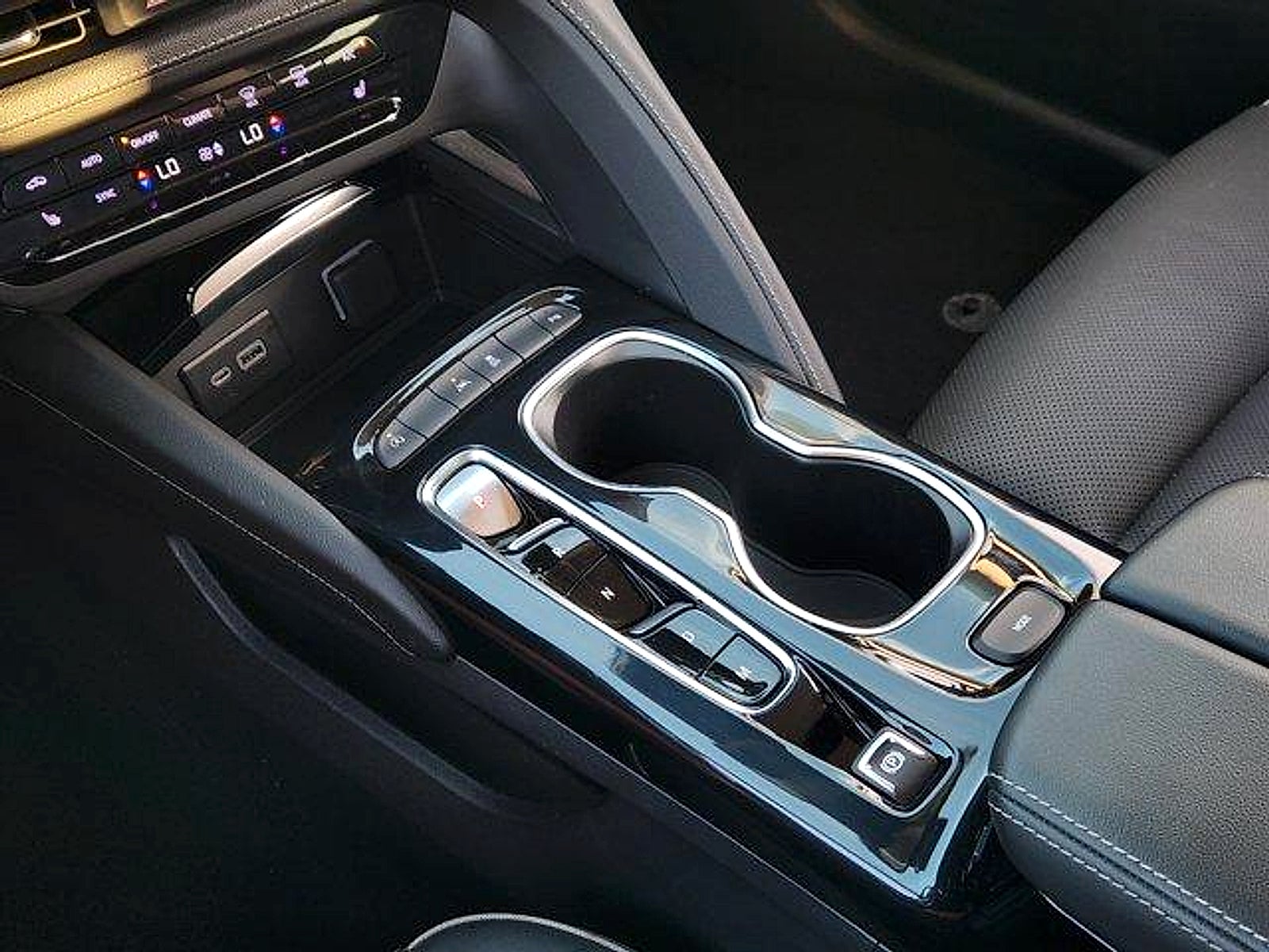 2023 Buick Envision Essence FWD