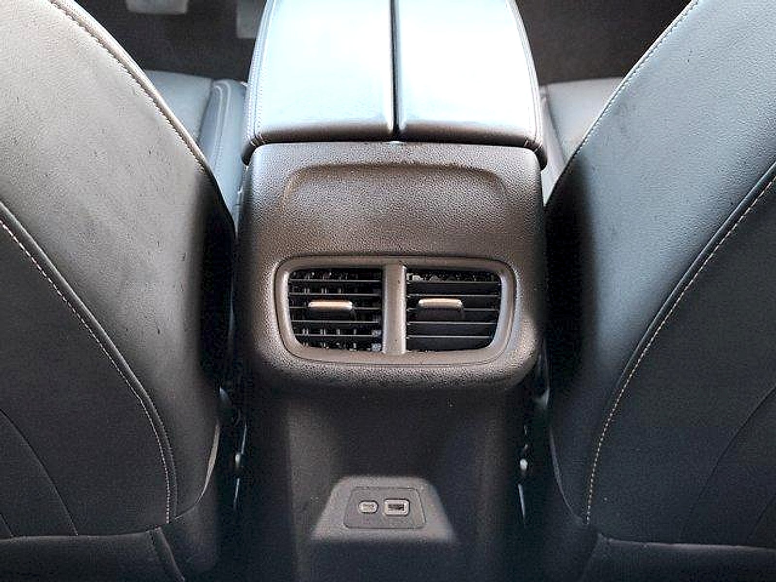 2023 Buick Envision Essence FWD