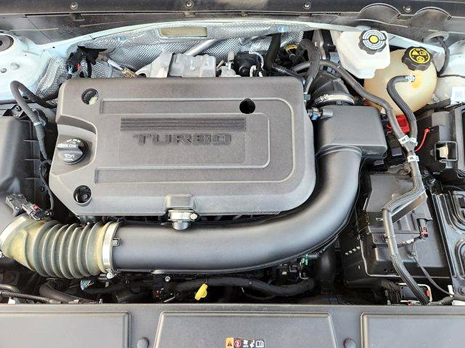 2023 Buick Envision Essence FWD